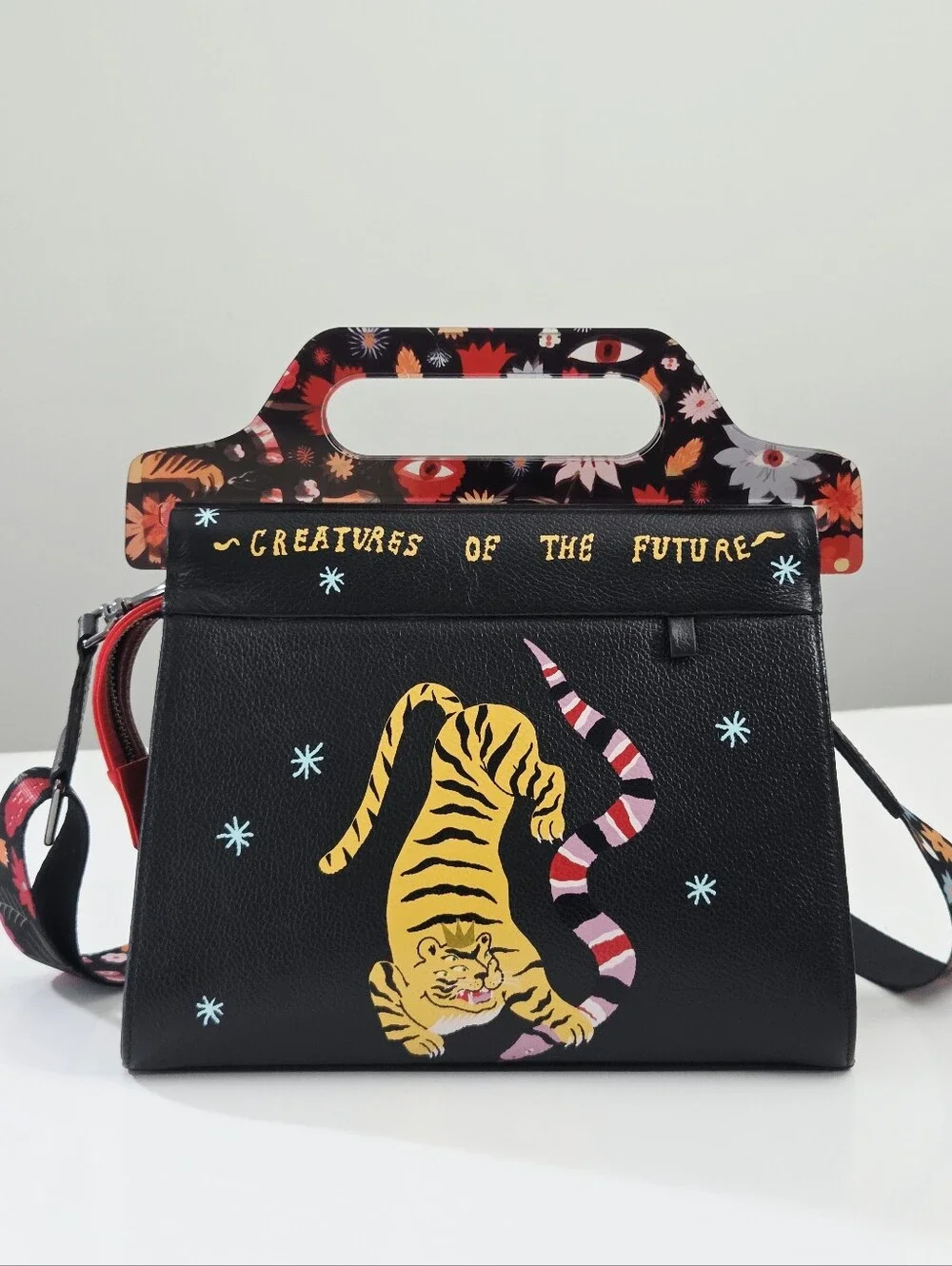 MIN & MON VALI LEATHER CROSSBODY BAG PLASTIC HANDLE - TIGER AND SNAKE PRINT